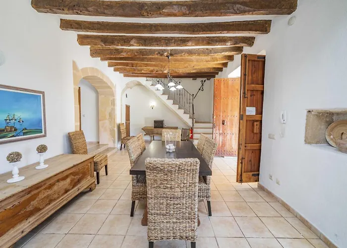 Villa Sa Font / Les Cases De La Font Pollença