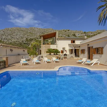 Villa Sa Font / Les Cases De La Font Pollensa