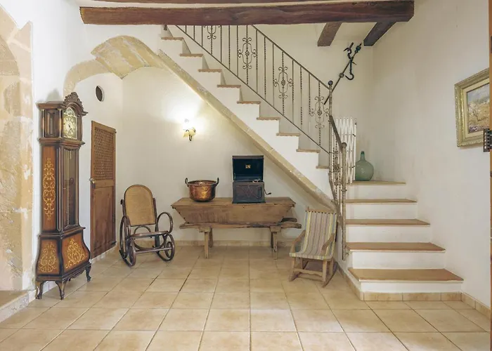 Villa Sa Font / Les Cases De La Font