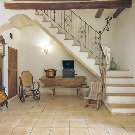 Villa Sa Font / Les Cases De La Font